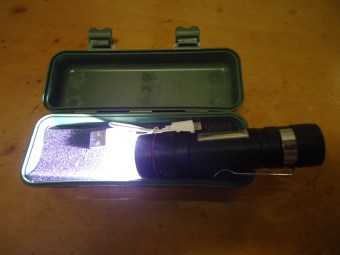 Foto da minha Outra Lanterna LED, Acesa.Fotografado com Sony Cybershot DSC-W320.