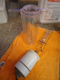 Lâmpada Para Fotoquímica, Feita com Lâmpada de Vapor de Mercúrio. 400 W, 220 V, e Fotoreator em Vidro Pyrex. Fonte da Imagem, FEDERMAN NETO, A. (1992, 2002 e 2021).