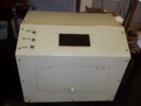 Câmara de UV Para Visualizar Cromatogramas, Artesanal. Em Uso no Meu Laboratório. FEDERMAN NETO, A.;LANCHOTE, A.D.L (2008).