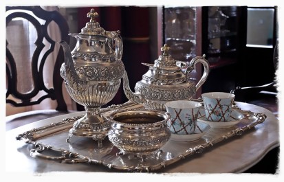 Peças de Prataria Antiga.