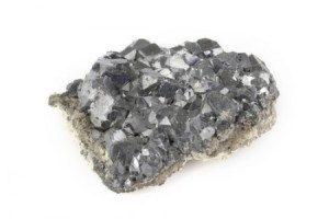 Galena, Um Minério de Chumbo, Sulfeto de Chumbo. Fonte da Imagem: Info Escola.